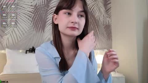 Lola online show from October 25, 2025, 1:35 am