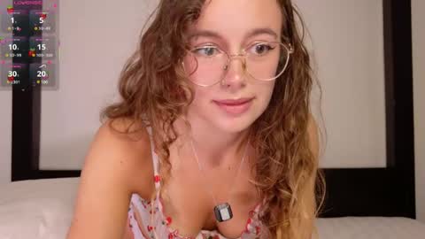 Lolatheangel online show from March 19, 2026, 2:15 am