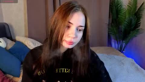 Lola online show from January 18, 2026, 9:35 am