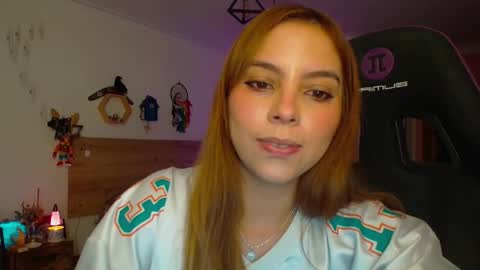 Snapshot of lolaverse chatting on January 8, 2026, 8:44 pm Lola doll online show from January 8, 2026, 8:44 pm