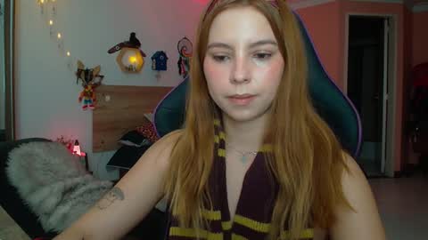 Snapshot of lolaverse chatting on February 12, 2026, 4:35 pm Lola doll online show from February 12, 2026, 4:35 pm