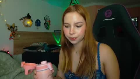 Snapshot of lolaverse chatting on February 17, 2026, 1:51 pm Lola doll online show from February 17, 2026, 1:51 pm