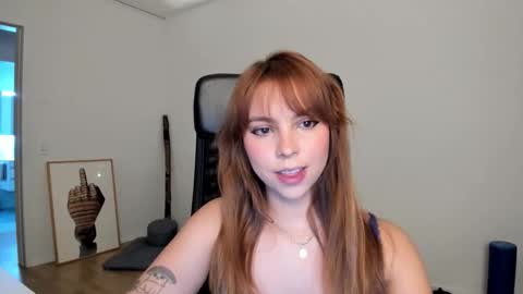 Snapshot of lolaverse chatting on March 26, 2026, 6:24 pm Lola doll online show from March 26, 2026, 6:24 pm