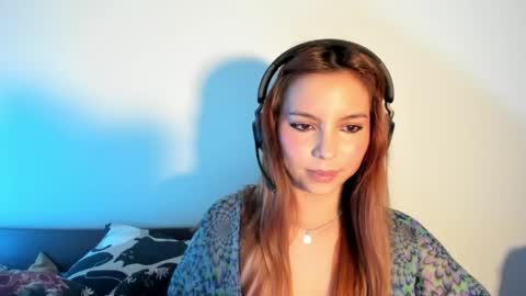 Snapshot of lolaverse chatting on May 7, 2026, 2:00 pm Lola doll online show from May 7, 2026, 2:00 pm