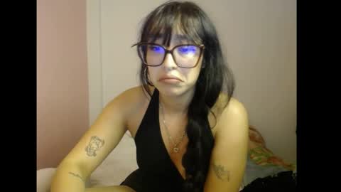 Lolita  online show from April 4, 2026, 4:00 am