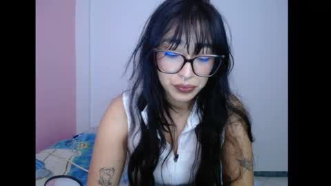 Lolita  online show from April 9, 2026, 2:55 am