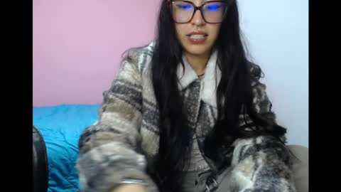 Lolita  online show from June 5, 2026, 3:57 am