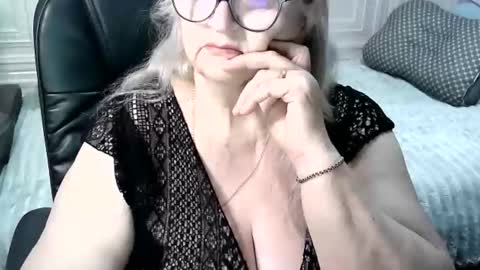 LolkaAlyss online show from April 23, 2026, 7:27 pm