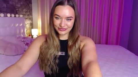 Snapshot of lollidoli__ chatting on November 26, 2025, 6:20 pm Victoria online show from November 26, 2025, 6:20 pm