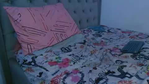 Sweet Jazmin online show from July 27, 2026, 9:33 pm