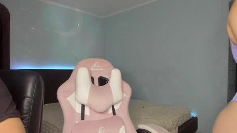 lollove24 online show from December 10, 2024, 5:17 am