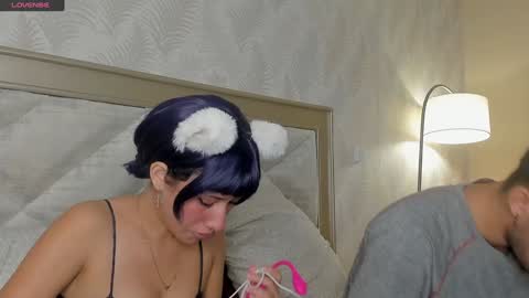 Snapshot of lolly_polie chatting on January 11, 2025, 1:32 pm Lolly and neighbor online show from January 11, 2025, 1:32 pm