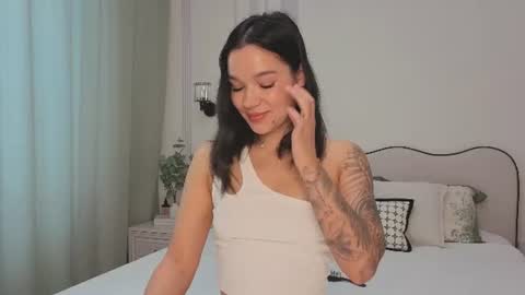 Snapshot of lolly_turner chatting on June 25, 2026, 4:23 am lolly_turner online show from June 25, 2026, 4:23 am