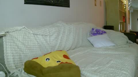 Snapshot of lollylol11 chatting on December 24, 2024, 5:23 pm Lilly online show from December 24, 2024, 5:23 pm