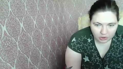 LollyNomeltyX online show from April 17, 2026, 7:11 am