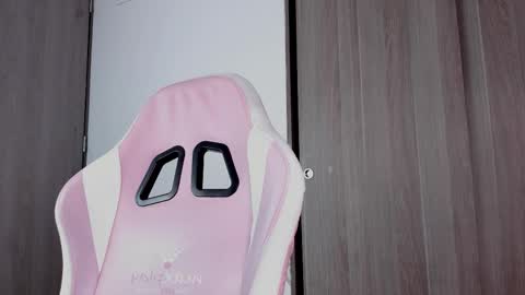 Snapshot of lollypetitte_ chatting on September 10, 2025, 5:07 am Lolly online show from September 10, 2025, 5:07 am