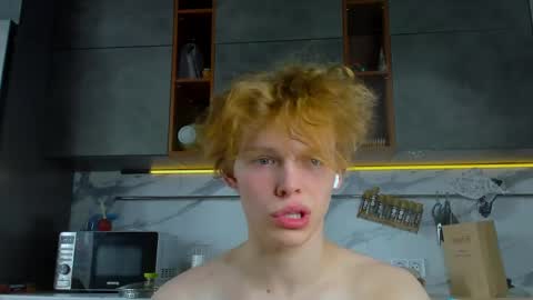 Nelis online show from May 3, 2026, 8:42 am