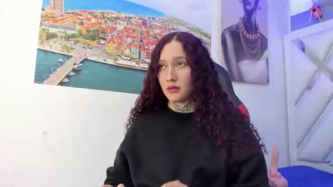 Snapshot of lolydolly_ chatting on December 18, 2025, 3:45 am lolydolly_ online show from December 18, 2025, 3:45 am