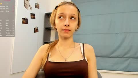 Snapshot of lonadejonge chatting on May 10, 2026, 7:46 am Sane online show from May 10, 2026, 7:46 am