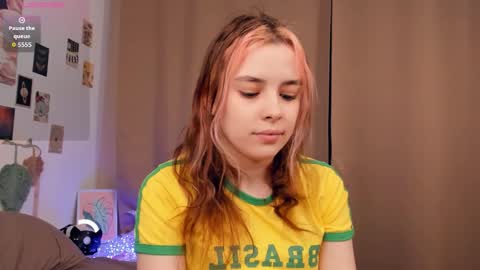 Lona online show from March 4, 2026, 7:31 pm