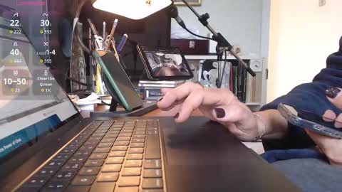 Snapshot of london_lad_101 chatting on March 6, 2026, 10:01 am london_lad_101 online show from March 6, 2026, 10:01 am