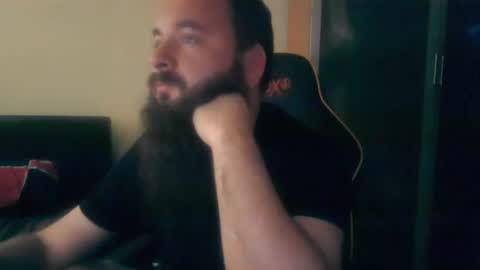 Snapshot of london_man1988 chatting on October 7, 2025, 7:16 am london_man1988 online show from October 7, 2025, 7:16 am