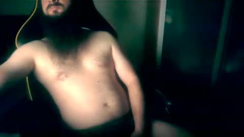 Snapshot of london_man1988 chatting on April 8, 2026, 7:03 pm london_man1988 online show from April 8, 2026, 7:03 pm