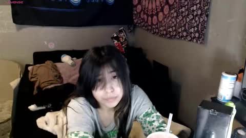 londonray online show from November 3, 2025, 4:03 am