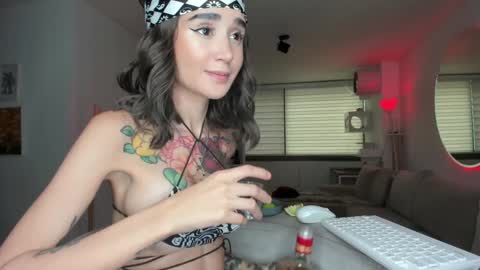 Snapshot of lonelly_lolly98 chatting on February 2, 2025, 9:56 pm SABRINA online show from February 2, 2025, 9:56 pm