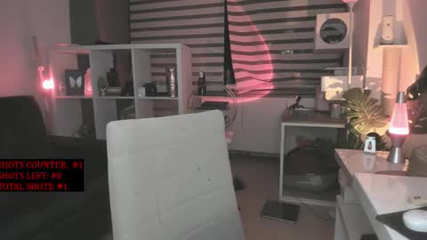 Snapshot of lonelly_lolly98 chatting on September 25, 2025, 11:52 pm SABRINA online show from September 25, 2025, 11:52 pm