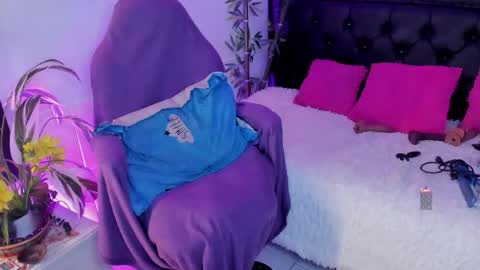 Jennifer  online show from February 9, 2026, 4:11 pm