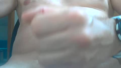 lonesomelust83 online show from June 18, 2026, 1:37 pm