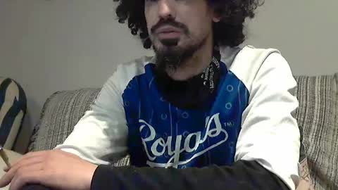 Snapshot of longnight5 chatting on January 17, 2025, 9:28 pm Alejandro Rulitos Twitter longnight55 Intagram 5longnight5 online show from January 17, 2025, 9:28 pm