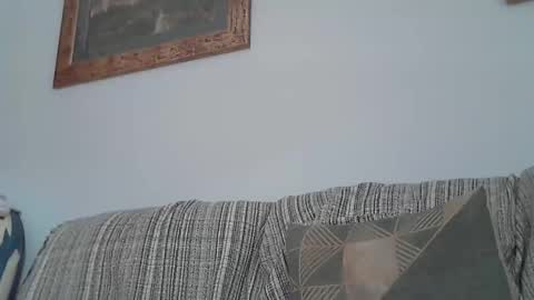 Snapshot of longnight5 chatting on November 20, 2025, 12:05 pm Alejandro Rulitos Twitter longnight55 Intagram 5longnight5 online show from November 20, 2025, 12:05 pm