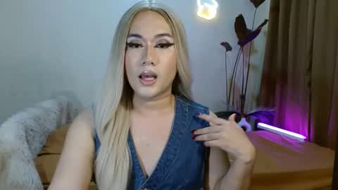 Snapshot of longoria_crawford chatting on September 13, 2025, 4:23 am My Lover Dadddy roberto online show from September 13, 2025, 4:23 am