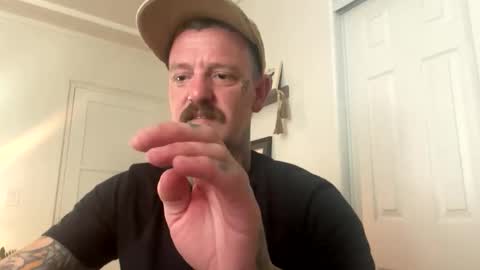 longwalksonthebeach69 online show from March 15, 2026, 7:42 pm