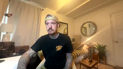 longwalksonthebeach69 online show from March 16, 2026, 5:06 pm