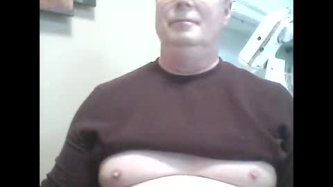 Snapshot of look823 chatting on October 30, 2025, 7:47 pm look823 online show from October 30, 2025, 7:47 pm