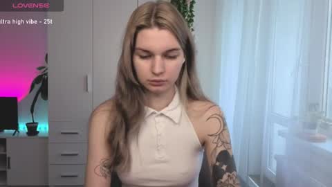 Luna online show from July 22, 2026, 1:36 pm