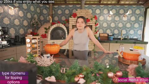 Snapshot of loollypop24 chatting on December 15, 2024, 5:31 pm Chaturbatexxjessica online show from December 15, 2024, 5:31 pm