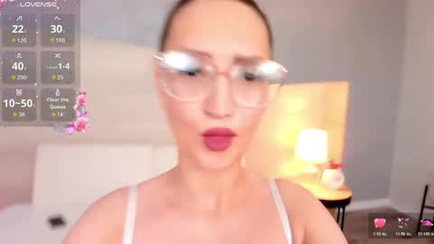  Annie online show from June 6, 2026, 4:06 am
