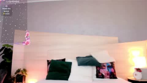  Annie online show from July 14, 2026, 4:06 am