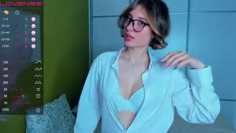 Jina online show from June 16, 2026, 8:33 pm