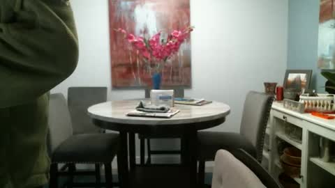 loop102 online show from October 27, 2025, 12:36 am