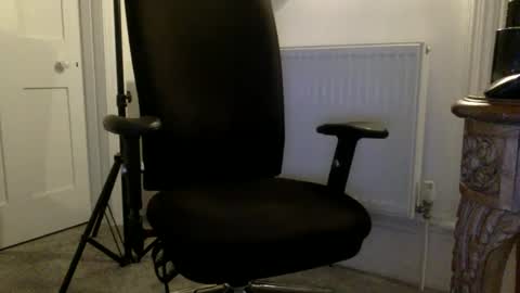 Snapshot of loose565 chatting on February 3, 2026, 2:53 am loose565 online show from February 3, 2026, 2:53 am