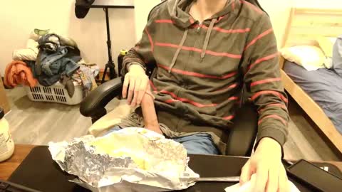 Snapshot of loosegoose420 chatting on October 20, 2025, 3:01 pm Peter and Ash online show from October 20, 2025, 3:01 pm