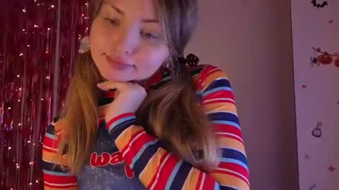 Snapshot of lora_amber chatting on June 11, 2026, 3:32 pm Lora online show from June 11, 2026, 3:32 pm