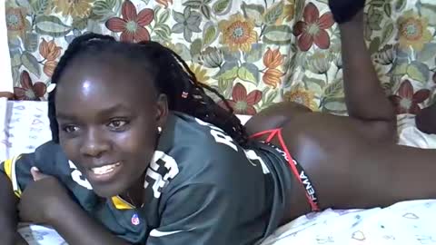 lora_amor online show from June 11, 2026, 2:53 am