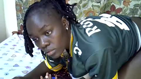 Snapshot of lora_amor chatting on June 22, 2026, 4:48 pm lora_amor online show from June 22, 2026, 4:48 pm