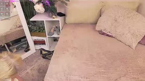 Snapshot of lorabigass chatting on July 20, 2026, 10:39 am Lora online show from July 20, 2026, 10:39 am